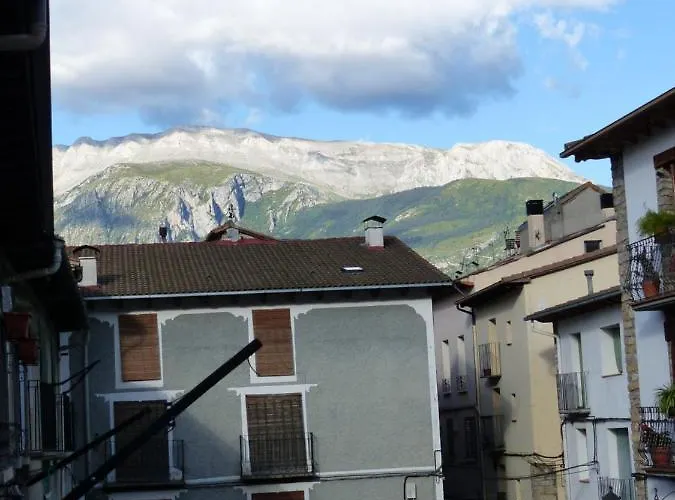 Casa Altemir アパート カンポ